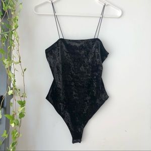 5/$20 Black velvet bodysuit, size Small
